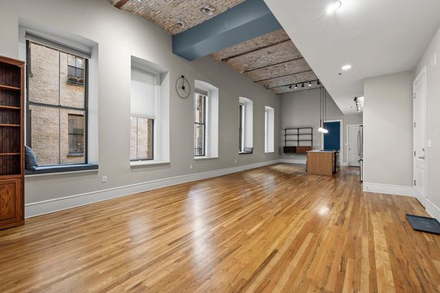 300 Wall Street 101, Saint Paul, MN 55101
