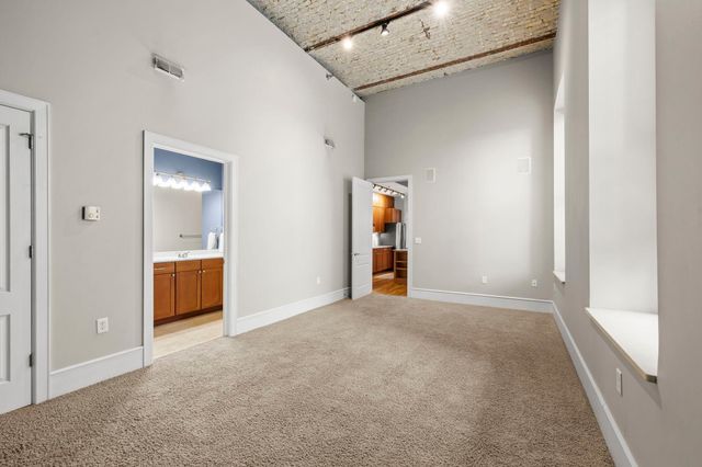300 Wall Street 101, Saint Paul, MN 55101