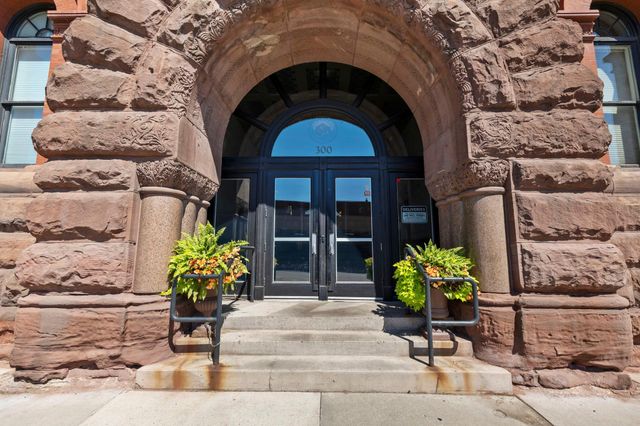 300 Wall Street 101, Saint Paul, MN 55101