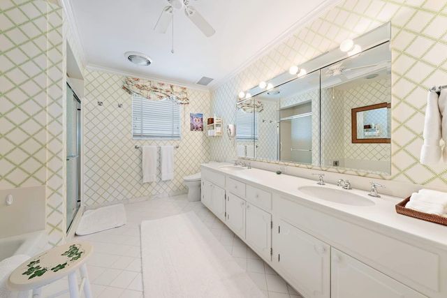 100 Royal Palm Way Ph-4, Palm Beach, FL 33480