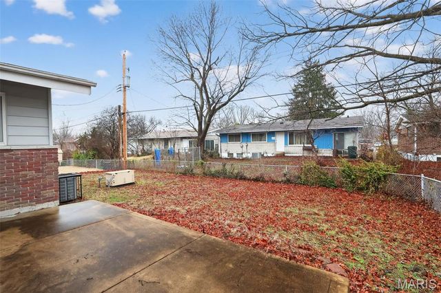 10139 Edgefield Drive, St Louis, MO 63136
