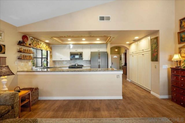 11459 Grassy Trail Dr, San Diego, CA 92128