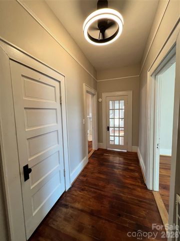 203 E Cannon Avenue, Albemarle, NC 28001