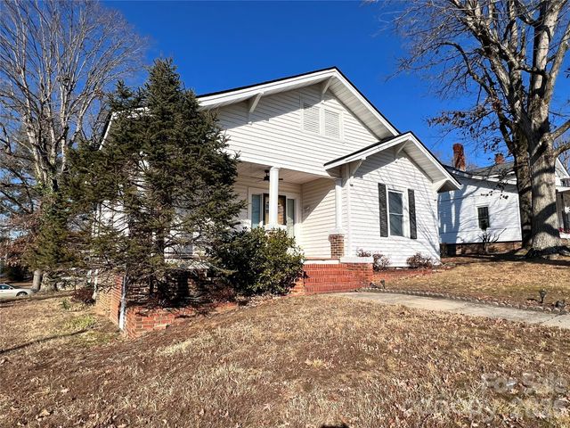 203 E Cannon Avenue, Albemarle, NC 28001