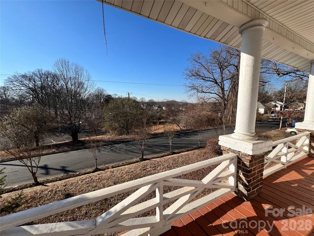 203 E Cannon Avenue, Albemarle, NC 28001