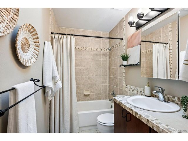 8510 E Nichols Ave, Centennial, CO 80112