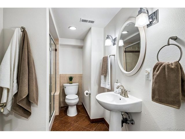 8510 E Nichols Ave, Centennial, CO 80112