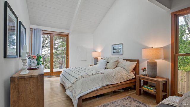 303 Bristol Pl, Mill Valley, CA 94941
