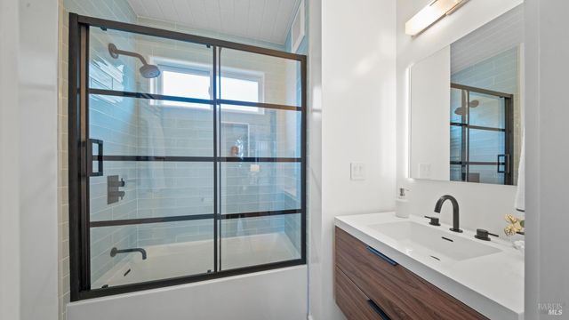 303 Bristol Pl, Mill Valley, CA 94941