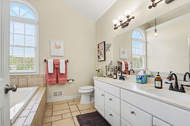 7928 Spring Haven, Kalamazoo, MI 49009