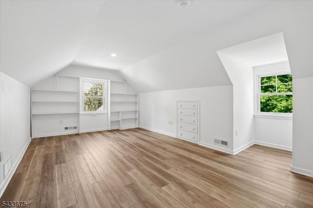 54 Blackberry Ln, Morris Twp., NJ 07960