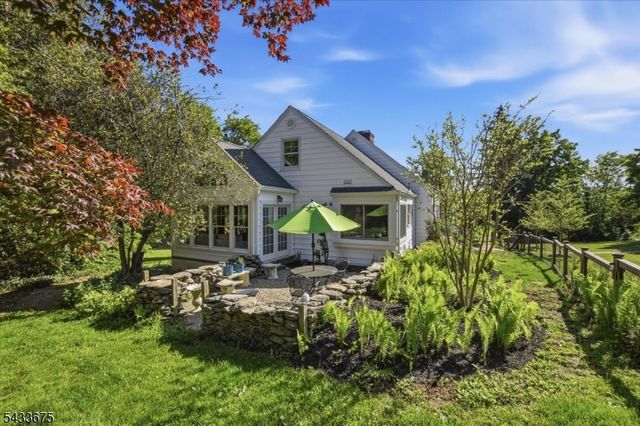 54 Blackberry Ln, Morris Twp., NJ 07960