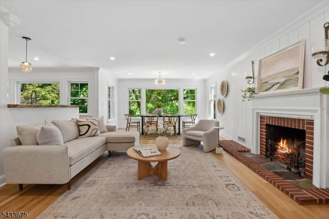 54 Blackberry Ln, Morris Twp., NJ 07960