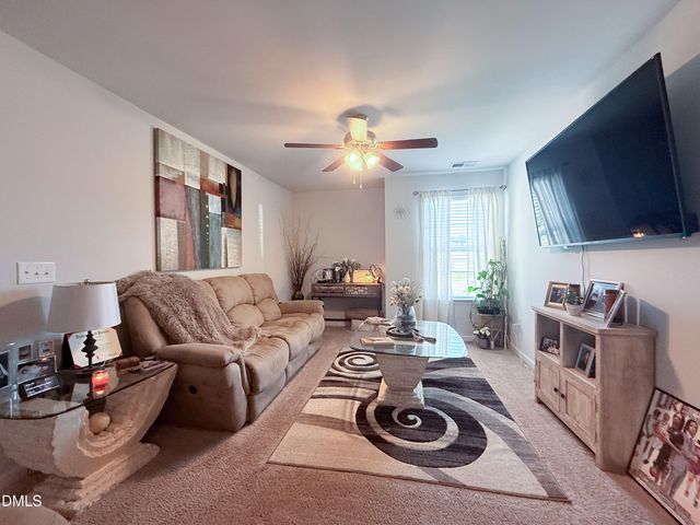 2902 Ledgestone Drive, Creedmoor, NC 27522