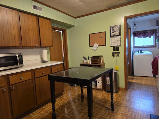 806 Mansion Street, Mauston, WI 53948
