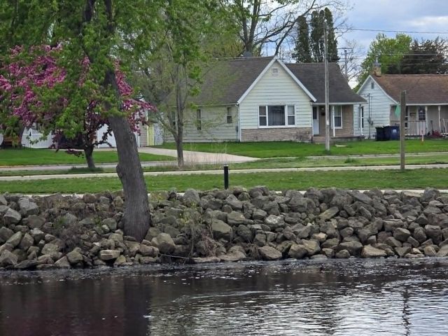 806 Mansion Street, Mauston, WI 53948