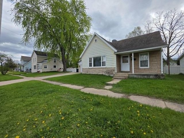 806 Mansion Street, Mauston, WI 53948