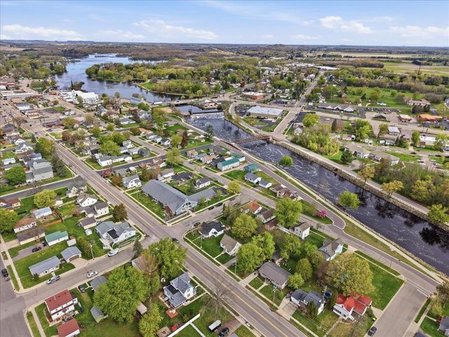 806 Mansion Street, Mauston, WI 53948