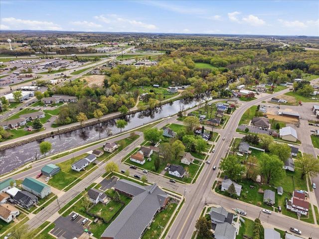 806 Mansion Street, Mauston, WI 53948