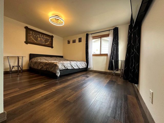 N11992 12TH AVENUE, Necedah, WI 54646