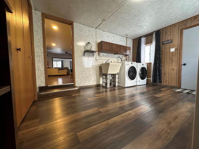 N11992 12TH AVENUE, Necedah, WI 54646