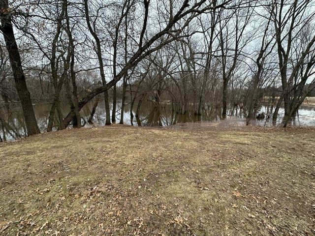 N11992 12TH AVENUE, Necedah, WI 54646