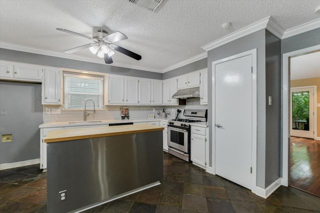 5810 Secrest DR, Austin, TX 78759