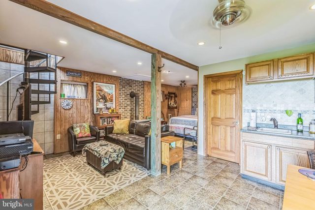 125 DEAL DR, Luray, VA 22835