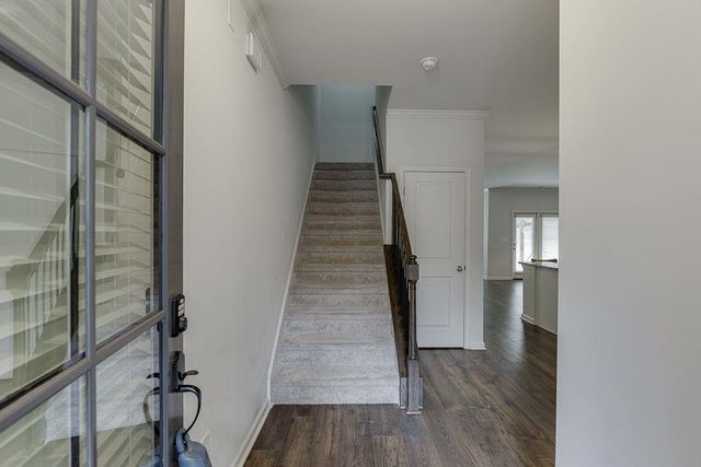 5634 Parkview Lane, Flowery Branch, GA 30542