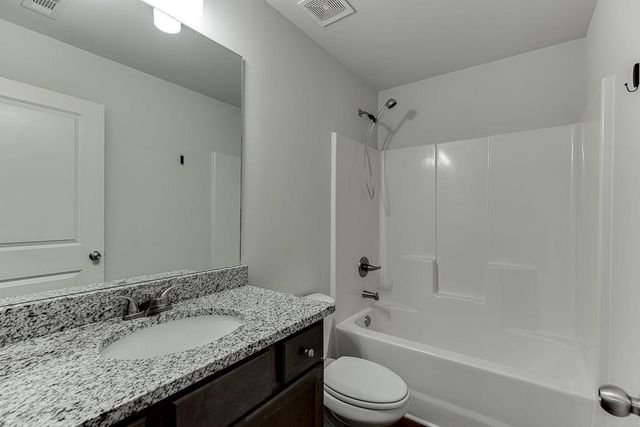 5634 Parkview Lane, Flowery Branch, GA 30542