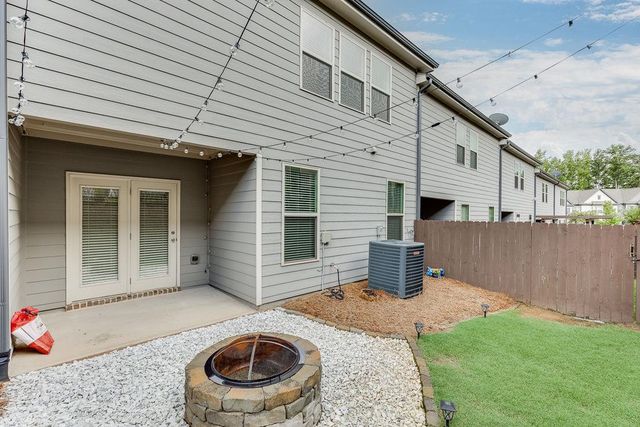 5634 Parkview Lane, Flowery Branch, GA 30542