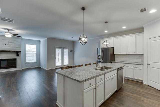 5634 Parkview Lane, Flowery Branch, GA 30542