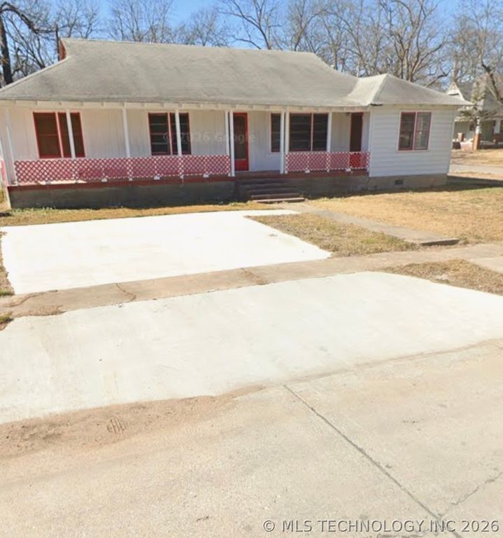 327 NE G Street, Ardmore, OK 73401