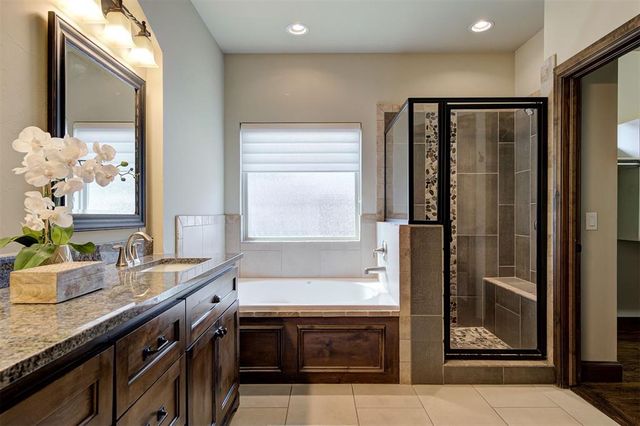 1317 Town Square Park, Edmond, OK 73034