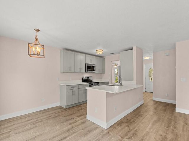 4065 46th Lane, Vero Beach, FL 32967
