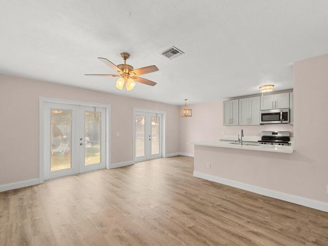 4065 46th Lane, Vero Beach, FL 32967