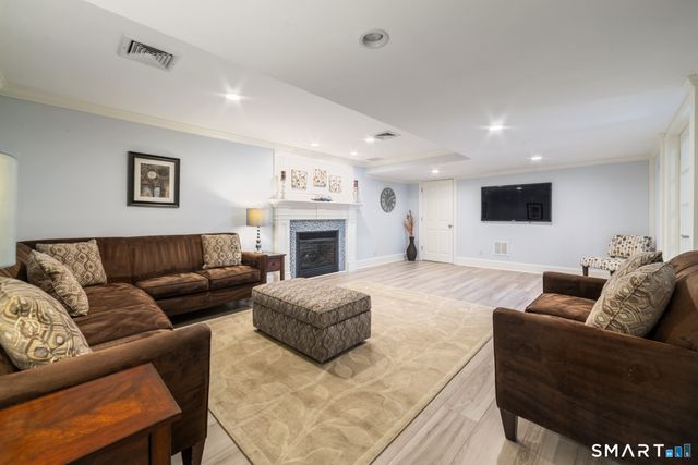 79 Joshua Town Road, Waterbury, CT 06708