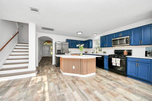 322 Burris Park Drive, Spring, TX 77373