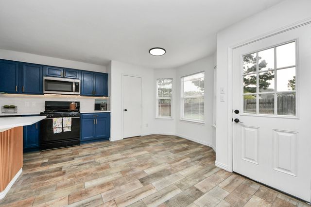 322 Burris Park Drive, Spring, TX 77373