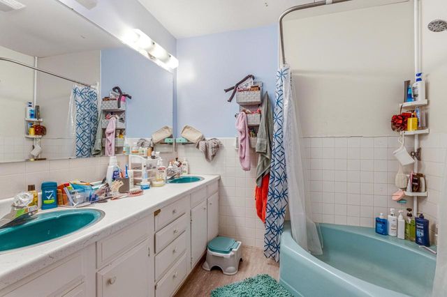 406 Amey Drive, Baraboo, WI 53913