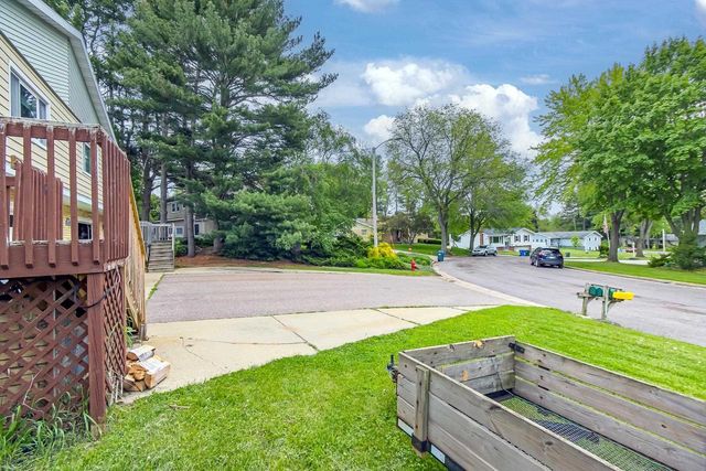 406 Amey Drive, Baraboo, WI 53913