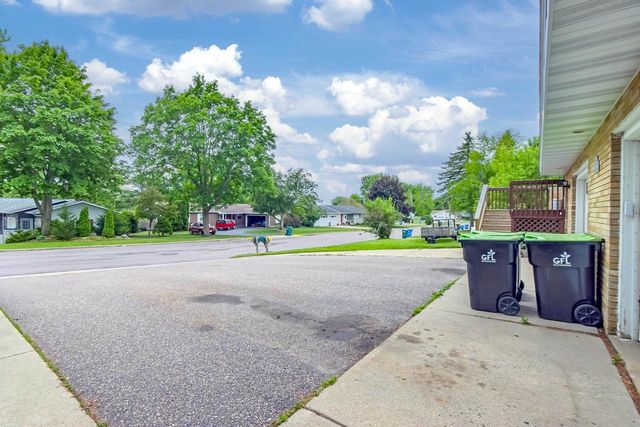406 Amey Drive, Baraboo, WI 53913