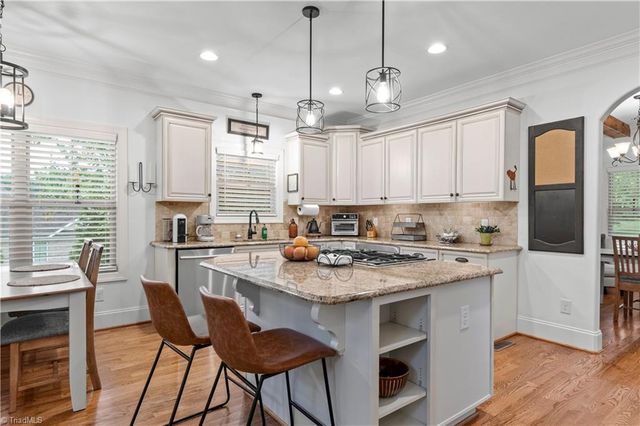 128 Meadow Brook Court, Advance, NC 27006