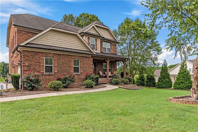 128 Meadow Brook Court, Advance, NC 27006
