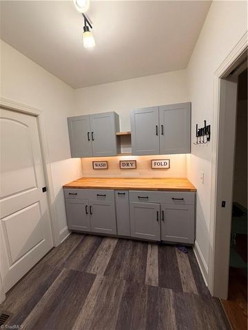 128 Meadow Brook Court, Advance, NC 27006
