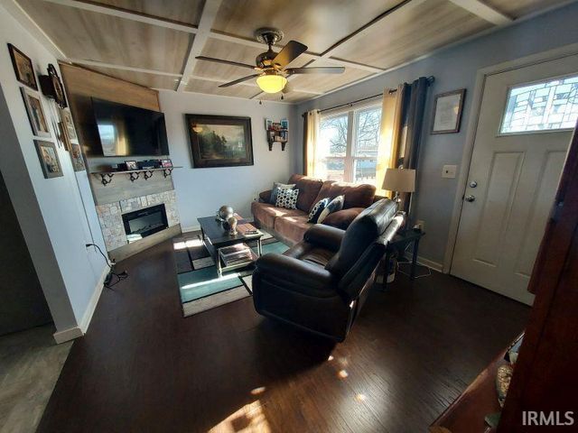 510 W Middleton Drive, Orleans, IN 47452