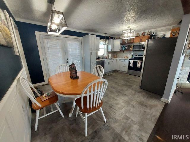 510 W Middleton Drive, Orleans, IN 47452