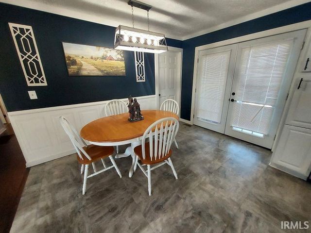 510 W Middleton Drive, Orleans, IN 47452