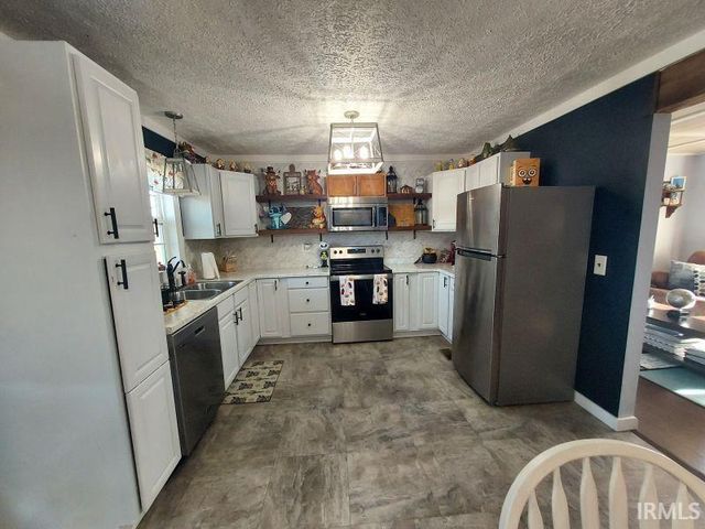 510 W Middleton Drive, Orleans, IN 47452