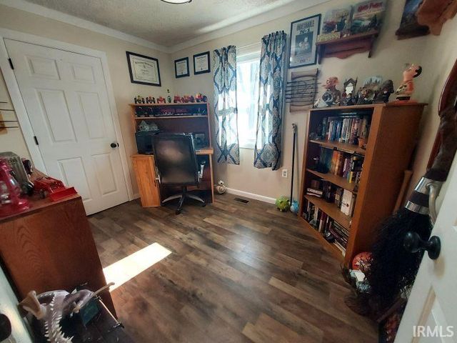 510 W Middleton Drive, Orleans, IN 47452